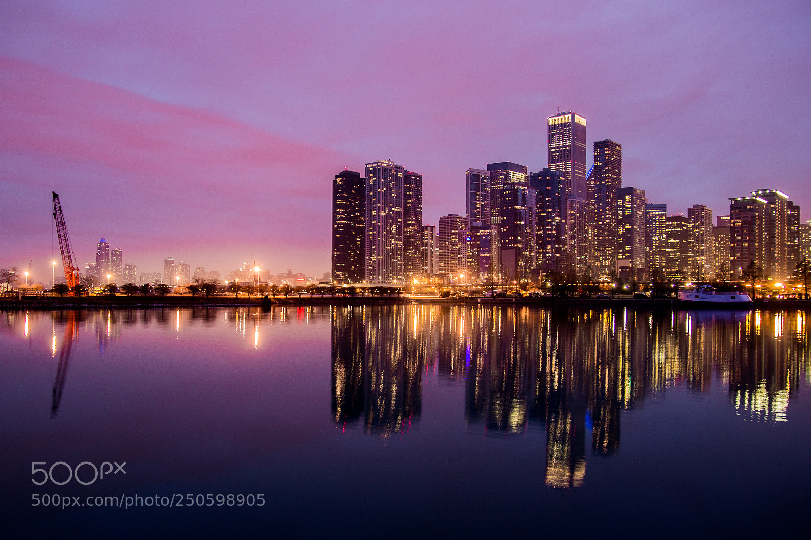 Canon EOS 600D (Rebel EOS T3i / EOS Kiss X5) sample photo. Chicago skyline reflection photography