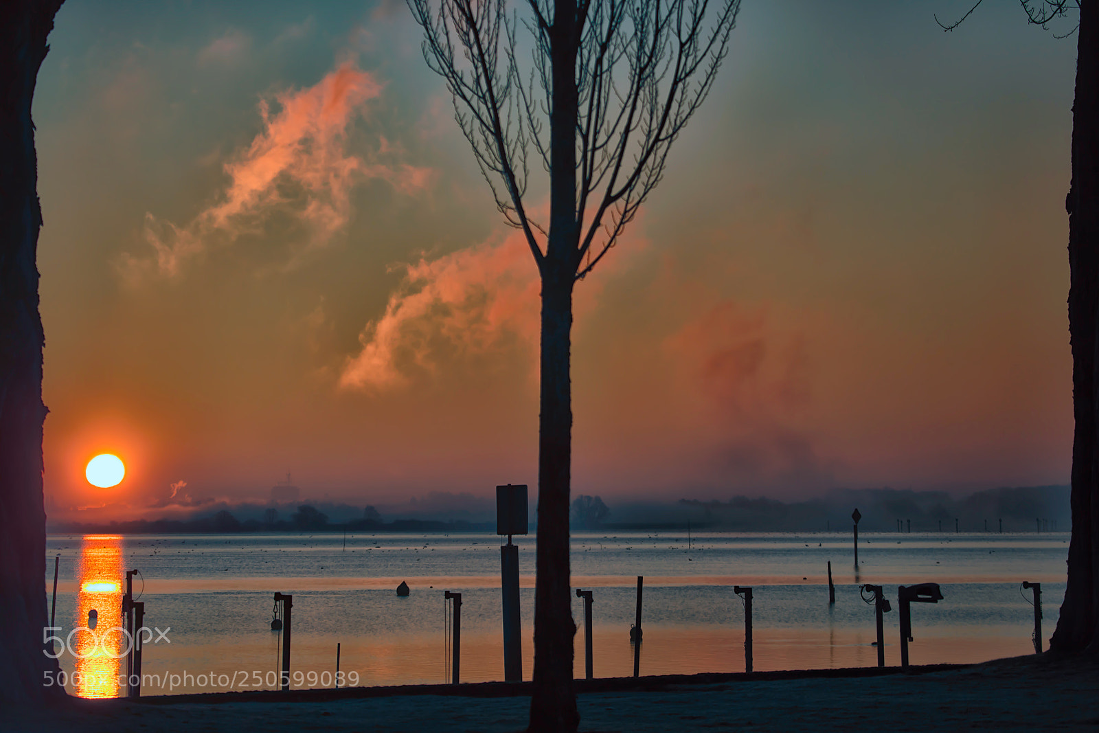 Canon EOS 5DS R sample photo. Frame photography