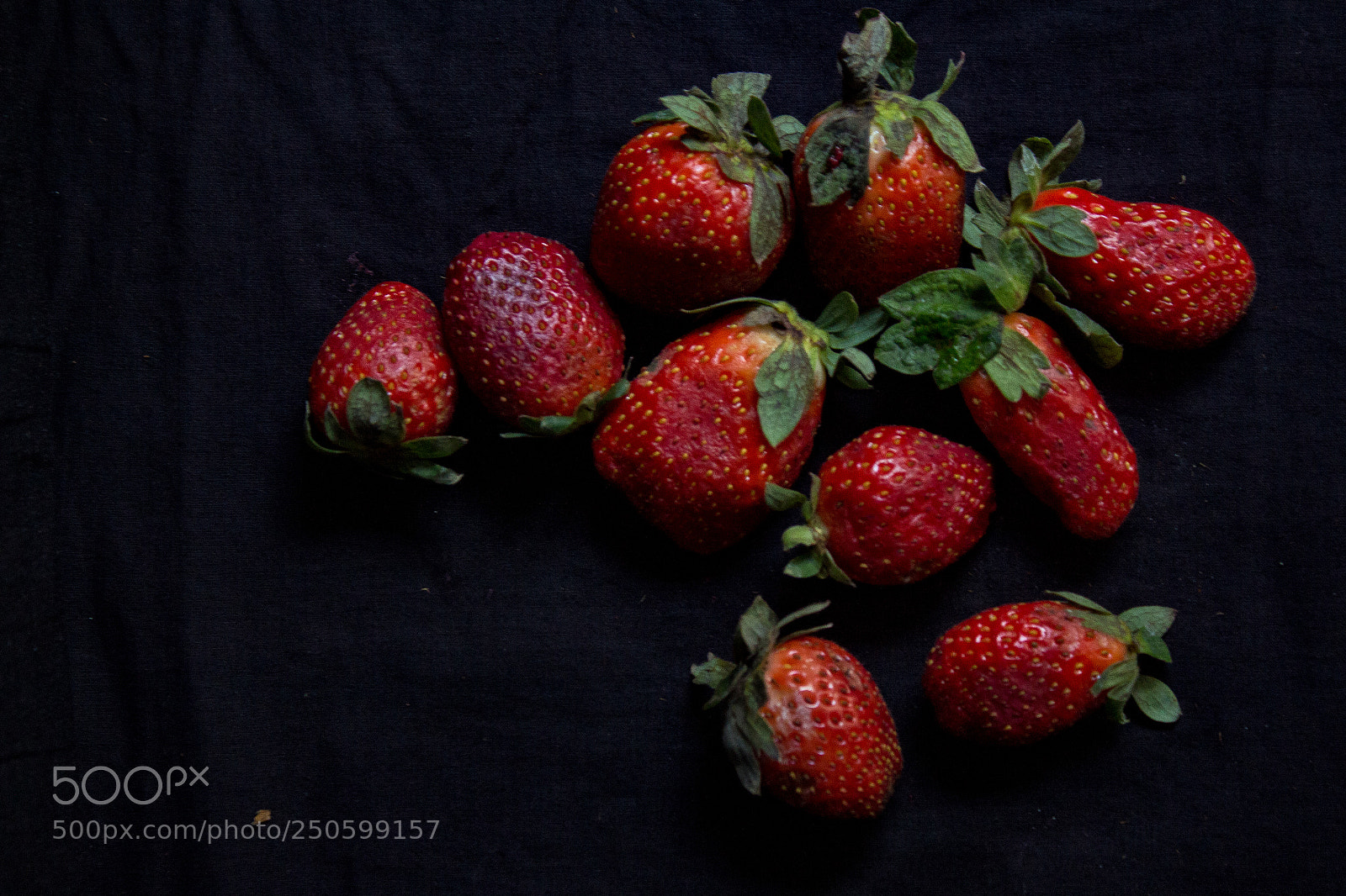 Canon EOS 700D (EOS Rebel T5i / EOS Kiss X7i) sample photo. Strawberry photography