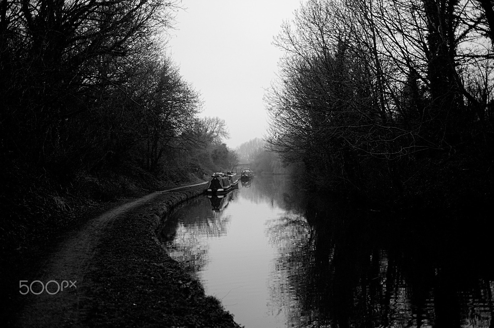 Canon EOS 5D + Canon EF 40mm F2.8 STM sample photo. Grand union canal photography