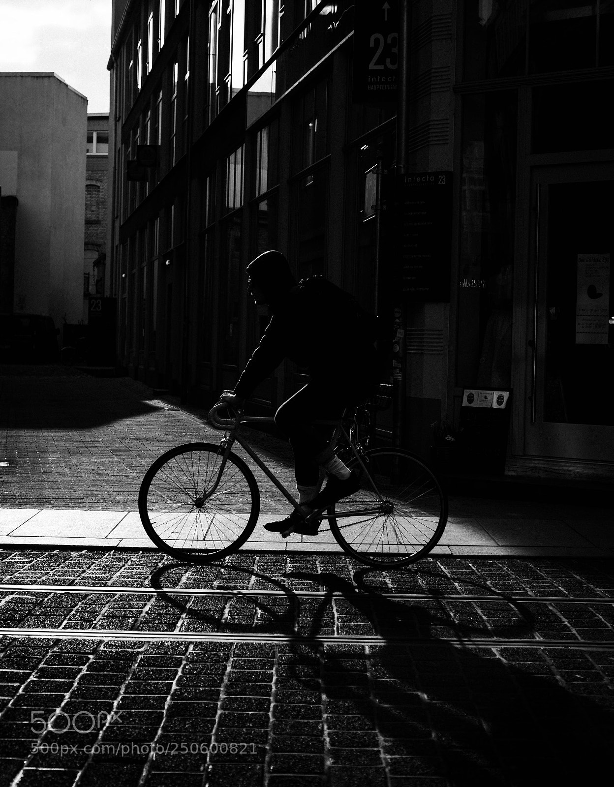 Sony a6000 sample photo. The cyclist photography