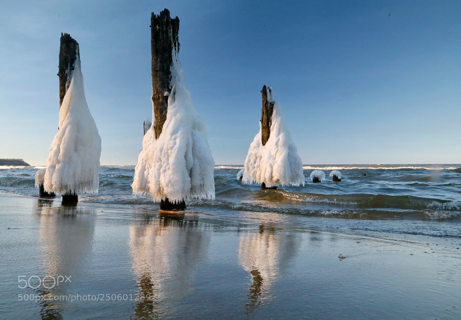 Canon EOS 6D + Canon EF 24-105mm F4L IS USM sample photo. Пляжные зонтики для моржей )) photography
