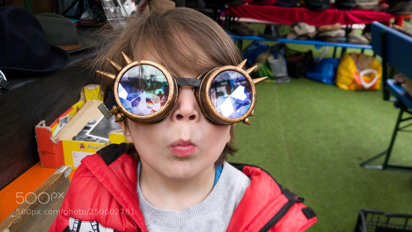 Samsung Galaxy S9 sample photo. Steampunk googles photography
