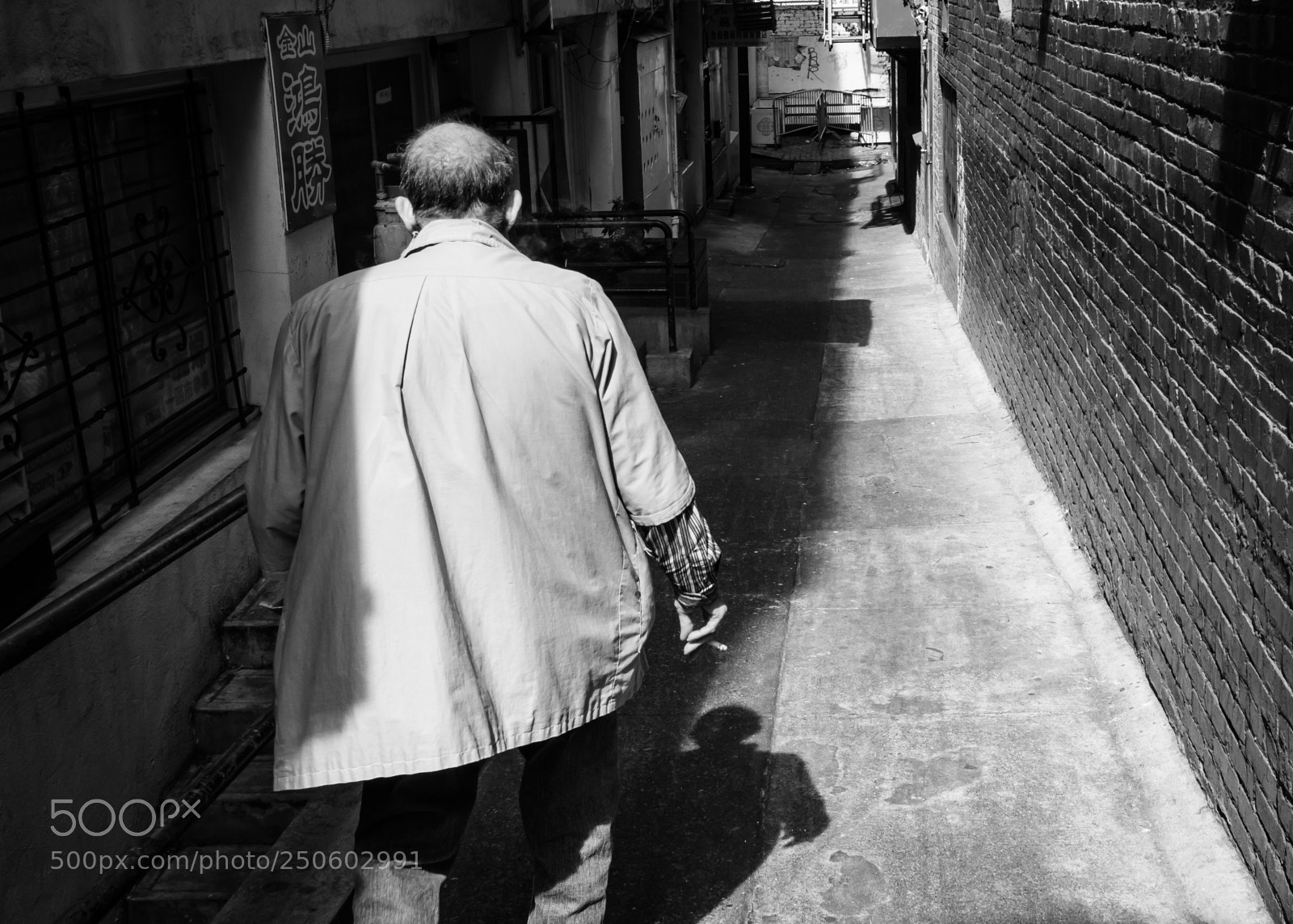 Sony a6500 sample photo. Into the alley photography