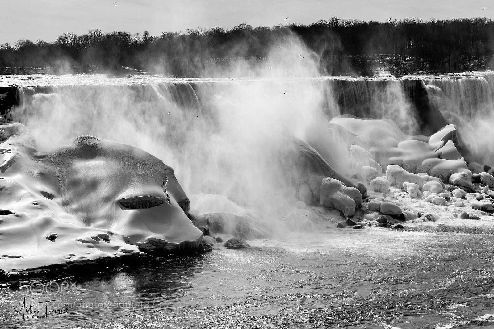 Nikon D850 sample photo. Niagara falls in winter photography