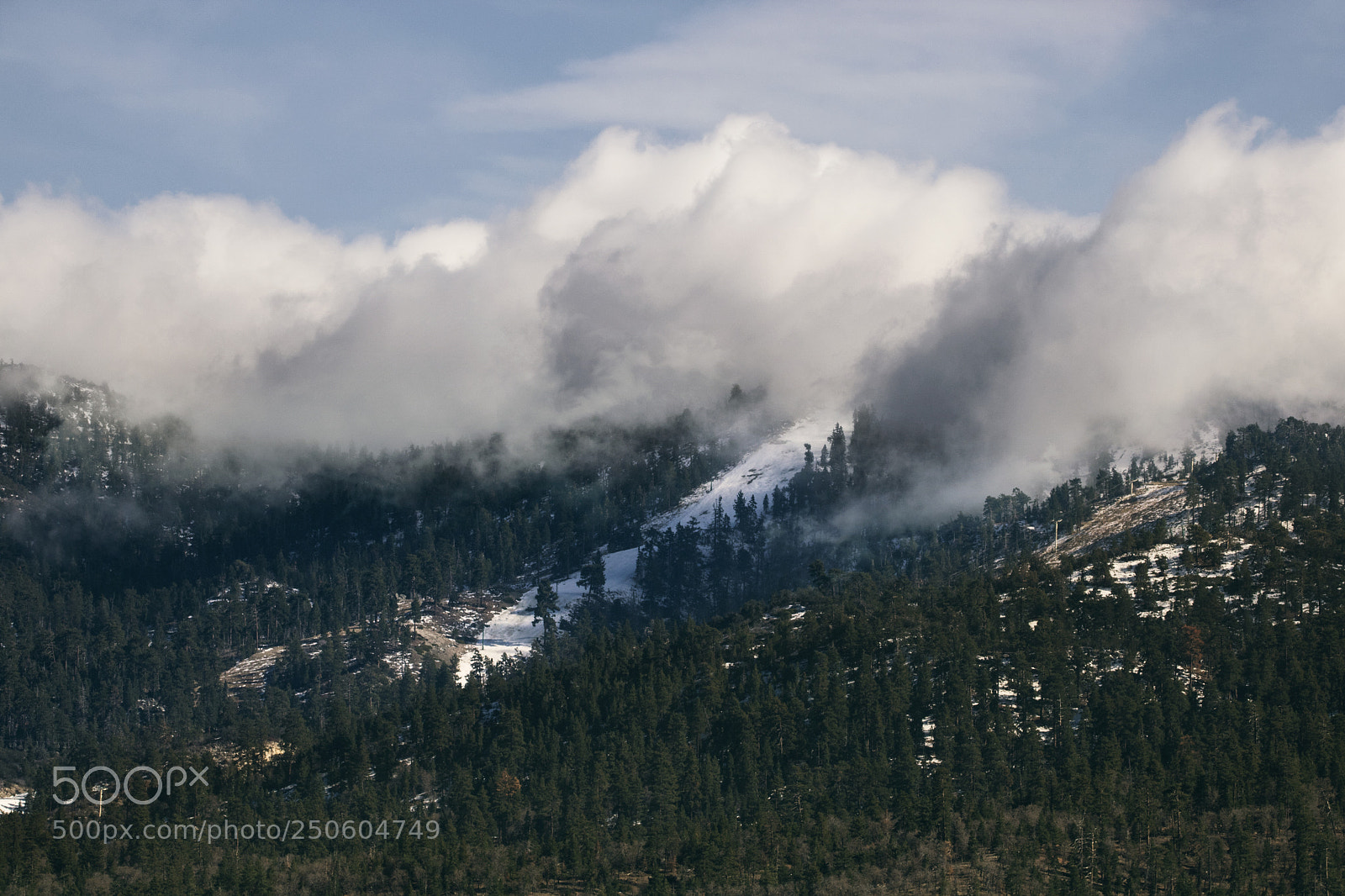 Canon EOS 750D (EOS Rebel T6i / EOS Kiss X8i) sample photo. Clouds mountains photography