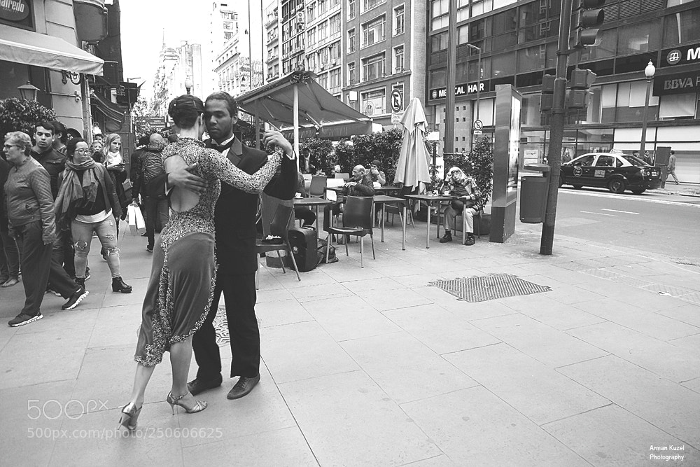 Canon EOS 5D Mark II sample photo. Street tango photography