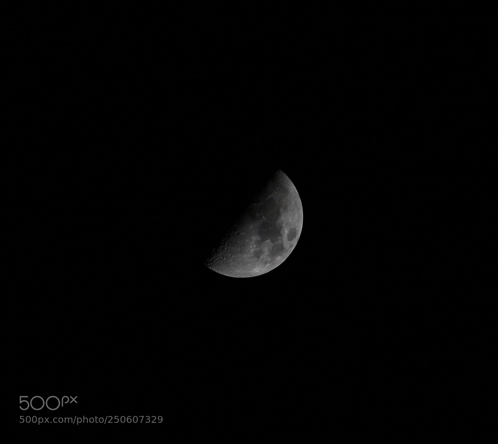 Canon EOS 100D (EOS Rebel SL1 / EOS Kiss X7) sample photo. L’astre... photography