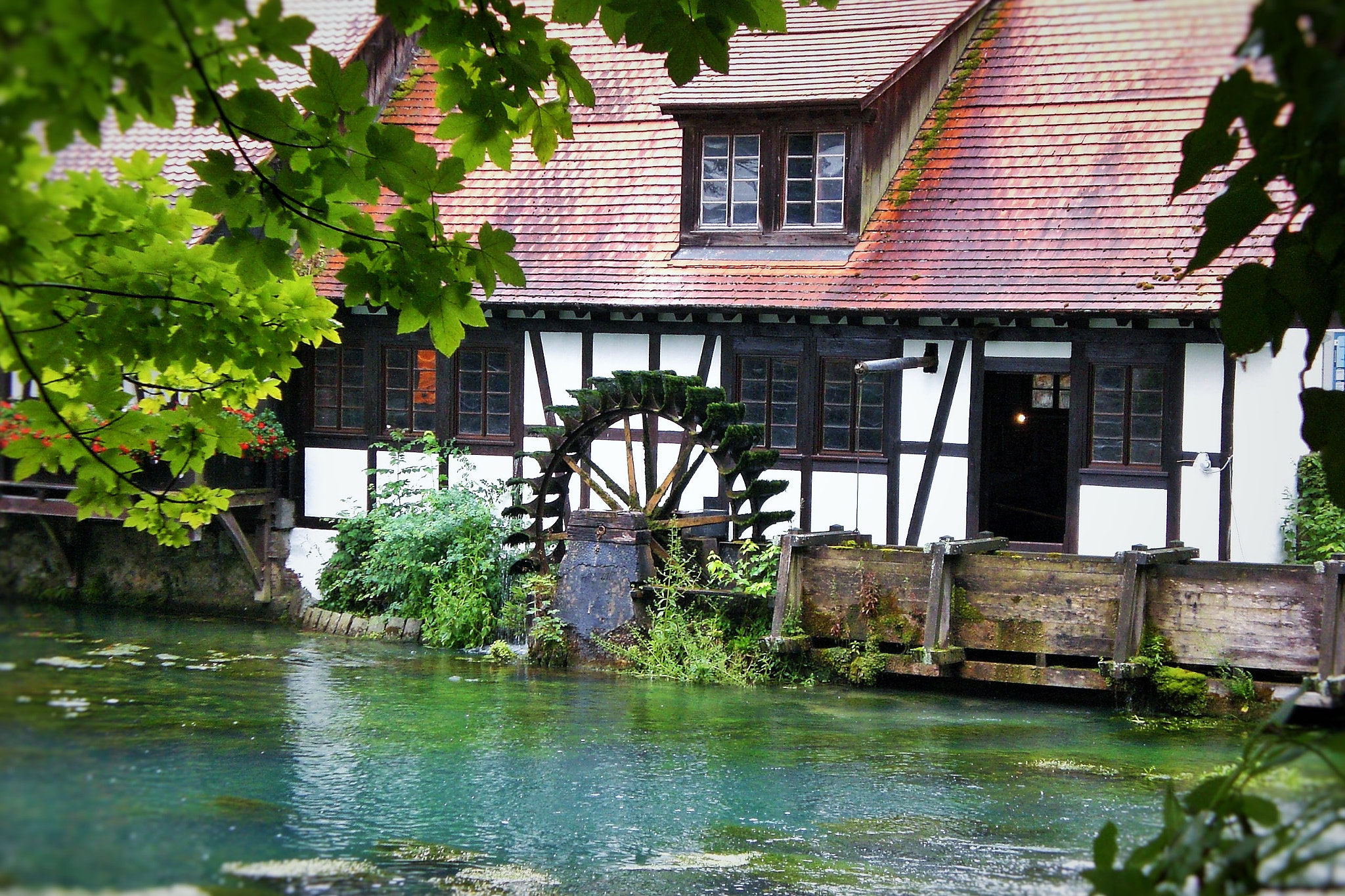CASIO EX-Z75 sample photo. Blautopf in blaubeuren (germany) photography