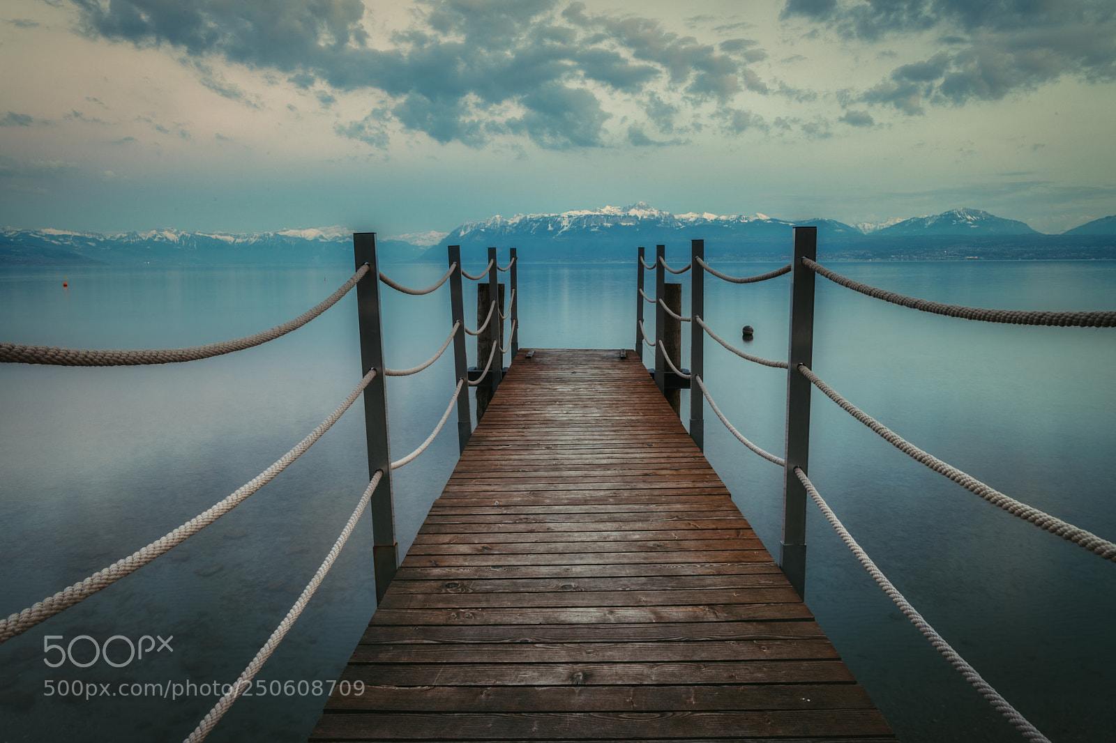 Canon EOS 6D Mark II sample photo. Jetty on the leman photography