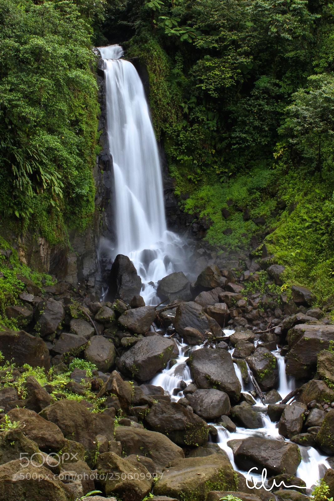 Canon EOS 100D (EOS Rebel SL1 / EOS Kiss X7) sample photo. Trafalgar falls photography