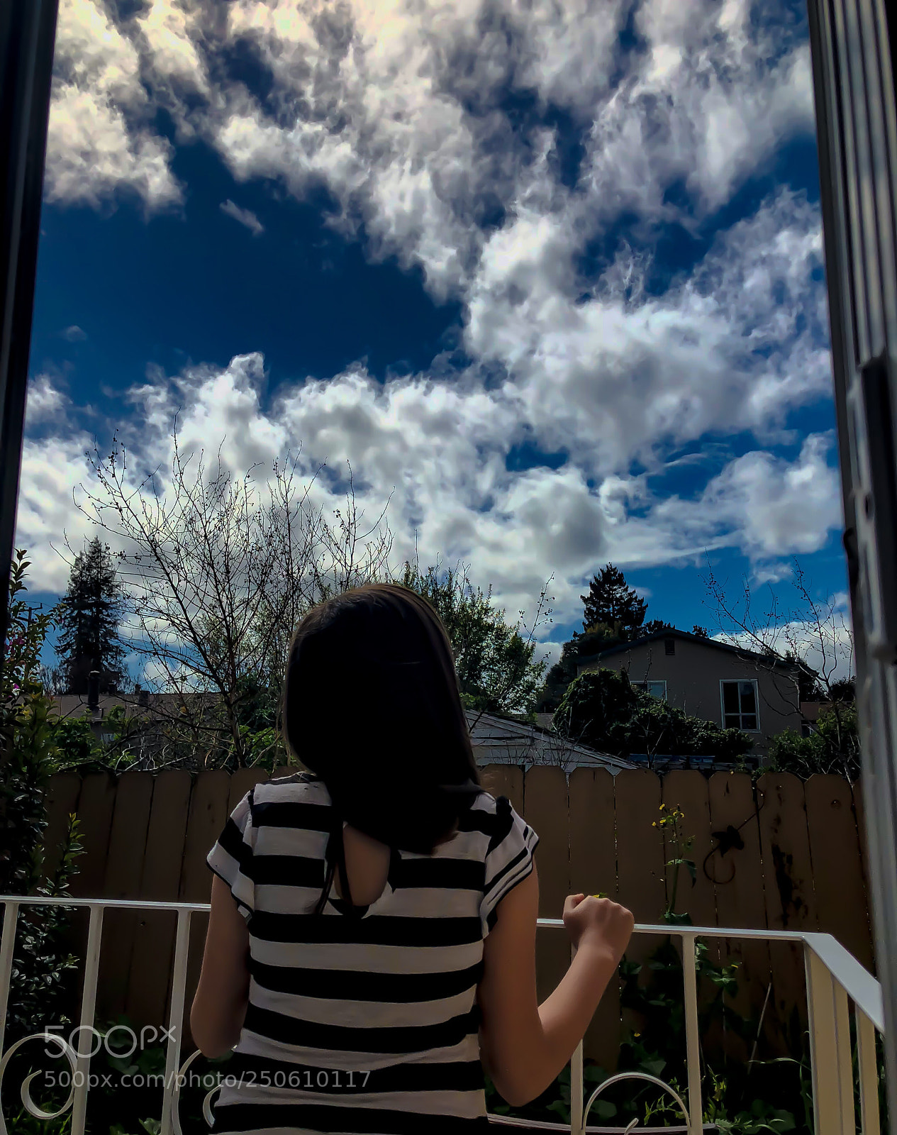 Apple iPhone 8 Plus sample photo. Cloud show photography