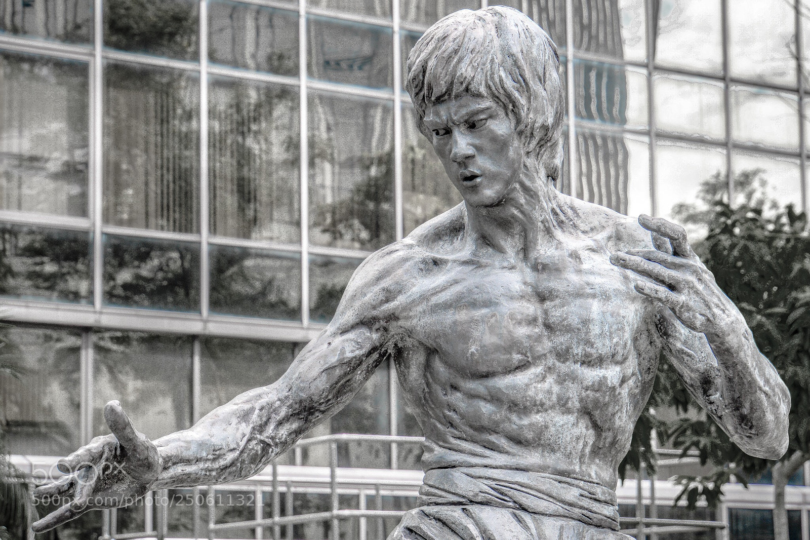 Sony a6500 sample photo. Bruce lee - statue photography