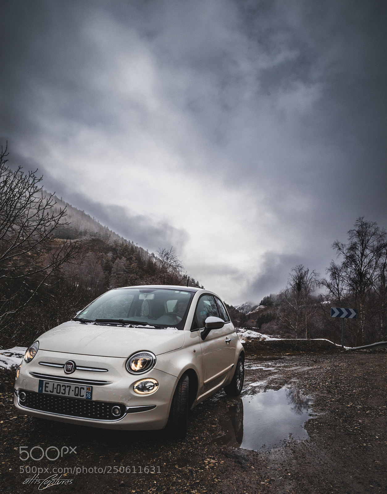 Canon EOS 5D Mark IV sample photo. Fiat 500 in the alps photography