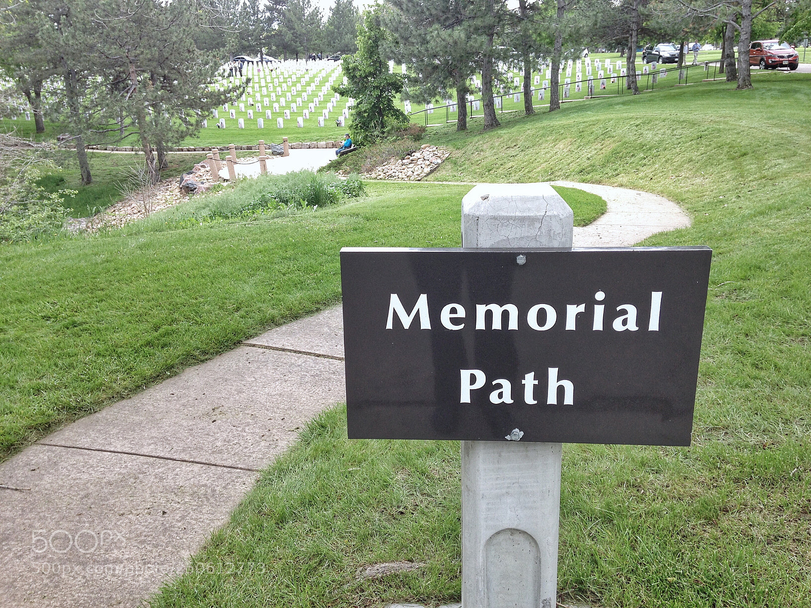 Apple iPhone 5c sample photo. Memorial path photography
