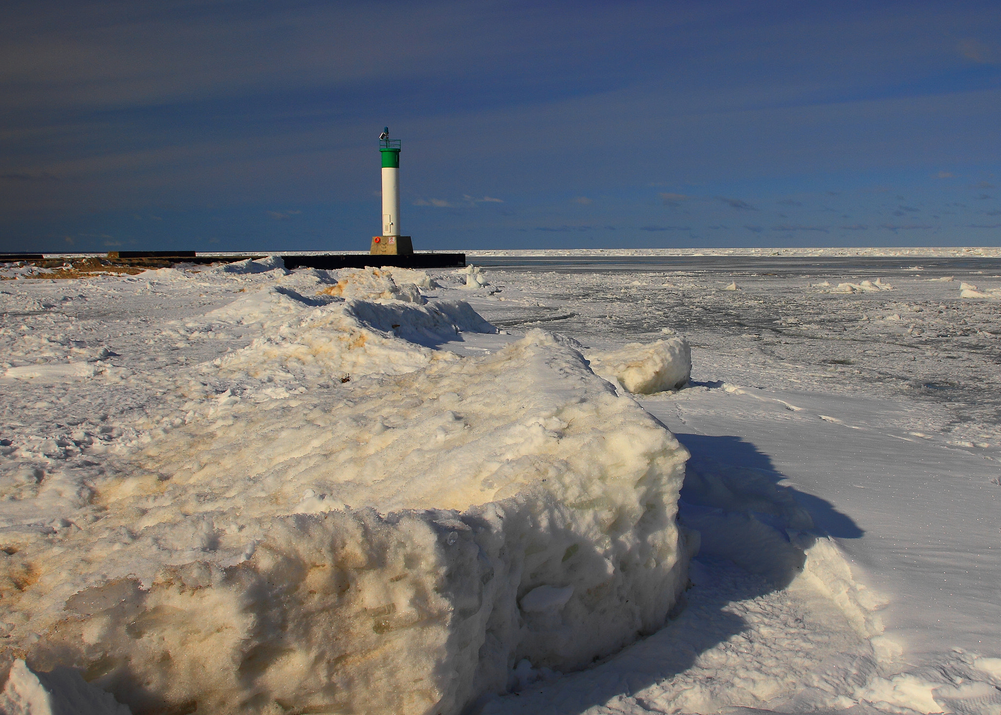 Canon EF 24-105mm F4L IS II USM sample photo. Frozen photography