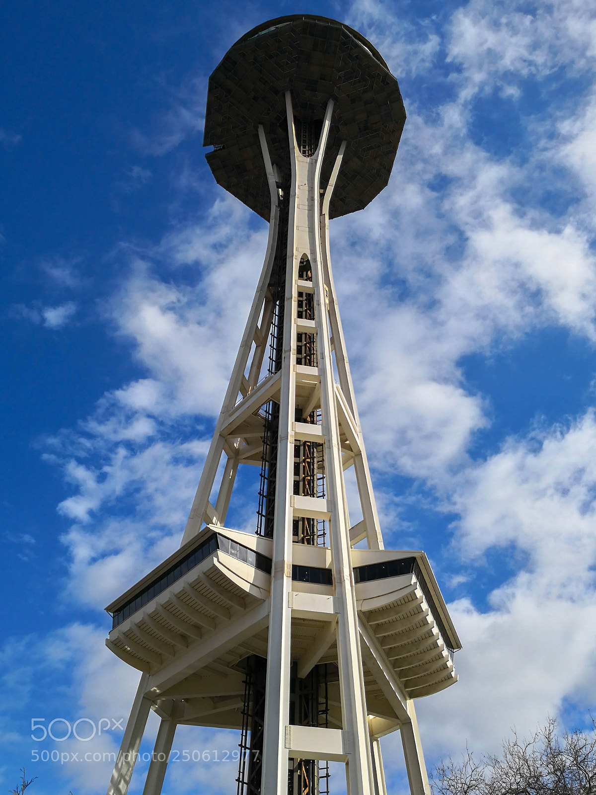 HUAWEI Mate 10 Pro sample photo. Space needle photography