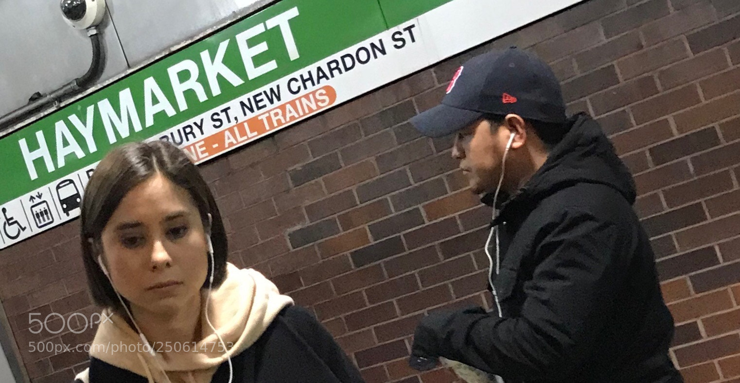 Apple iPhone 7 Plus sample photo. Strangers in close proximity photography