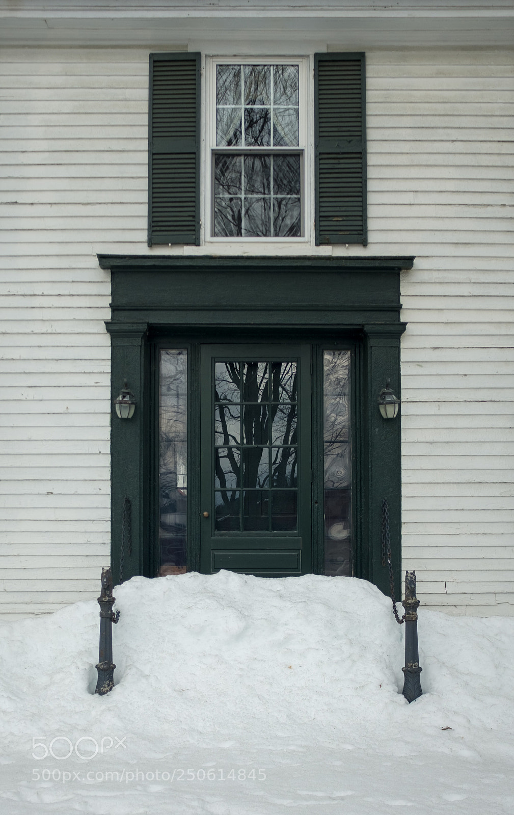 Fujifilm X100T sample photo. 19th century door photography