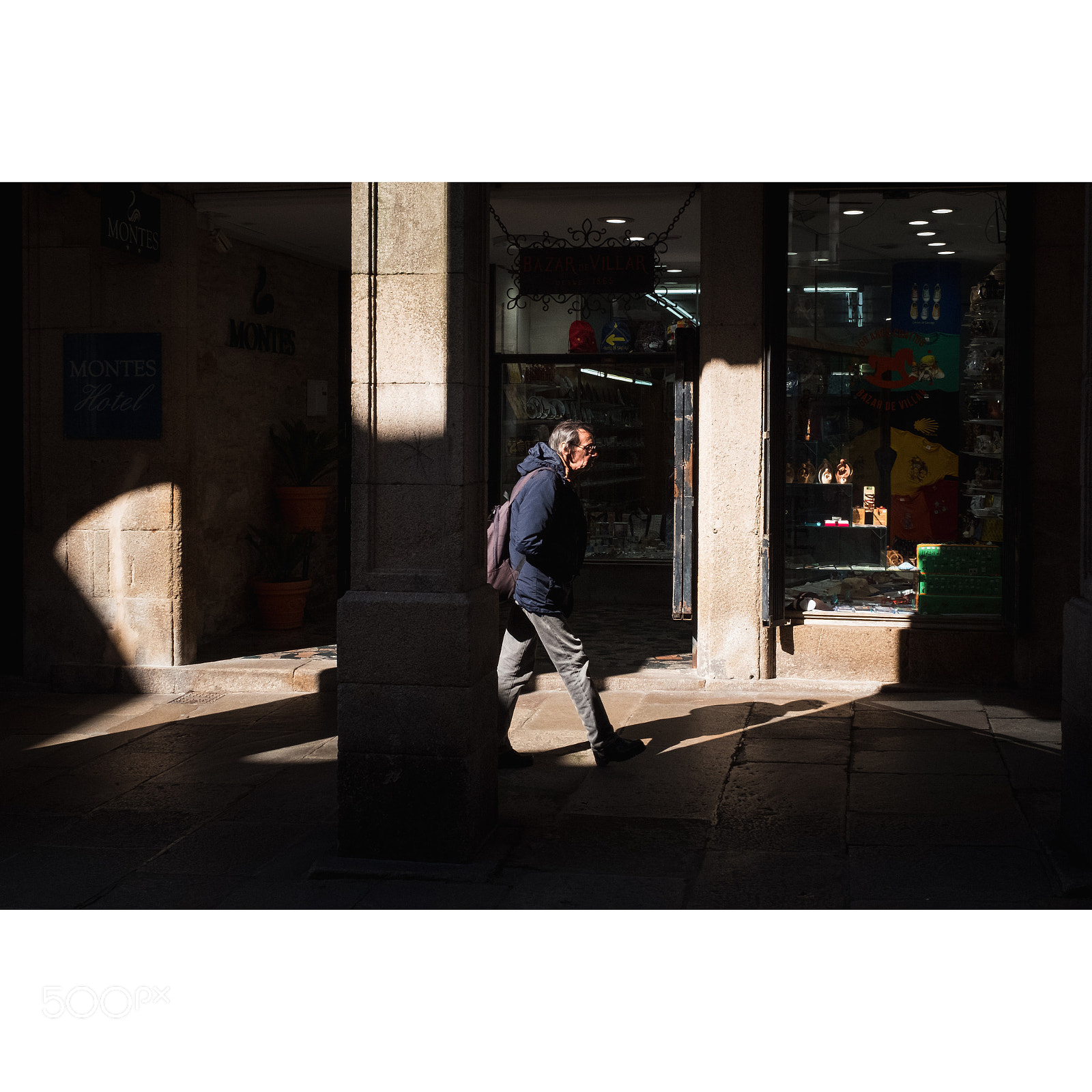 Fujifilm X100F sample photo. Rúa do vilar photography