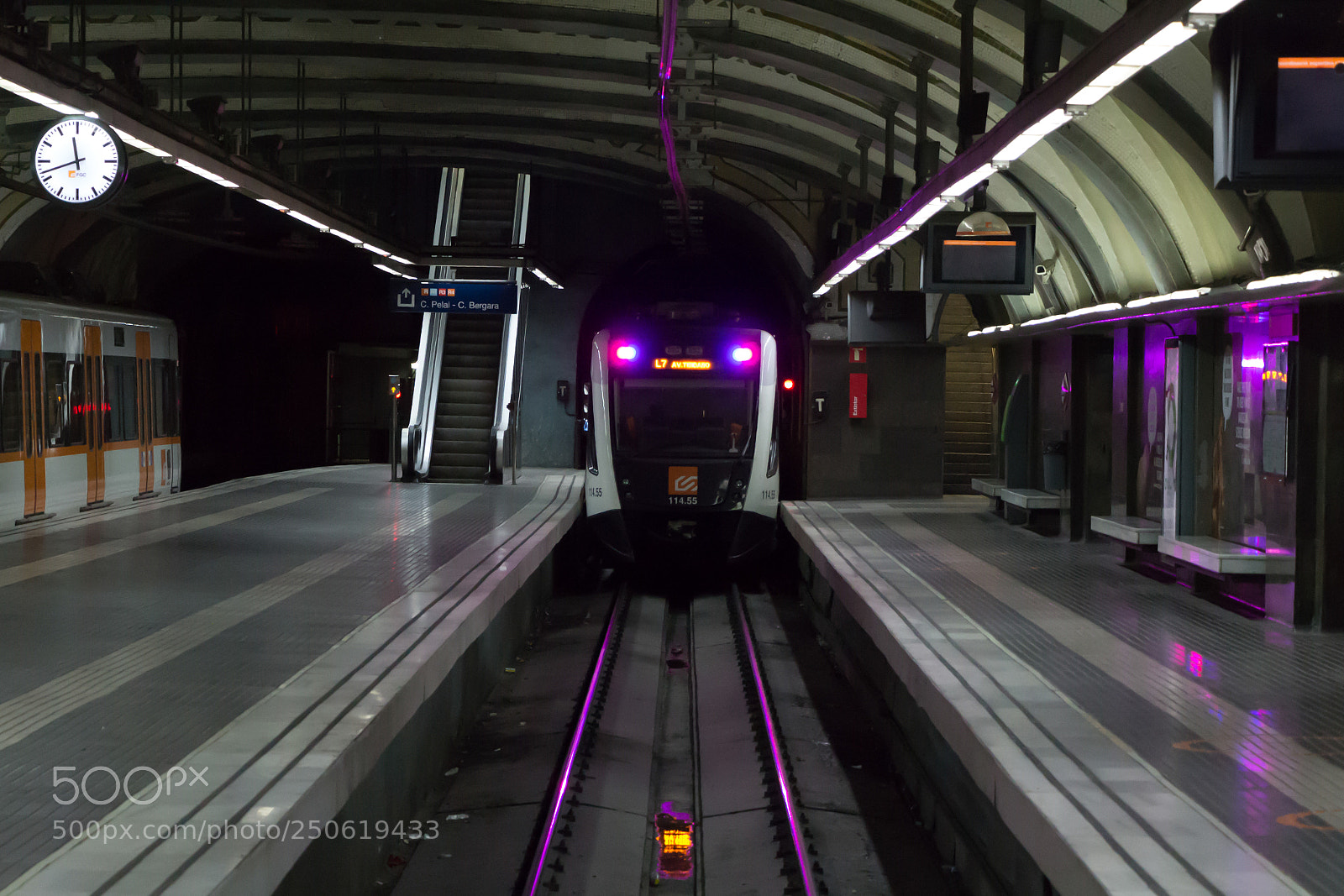 Canon EOS 700D (EOS Rebel T5i / EOS Kiss X7i) sample photo. Barcelona photography