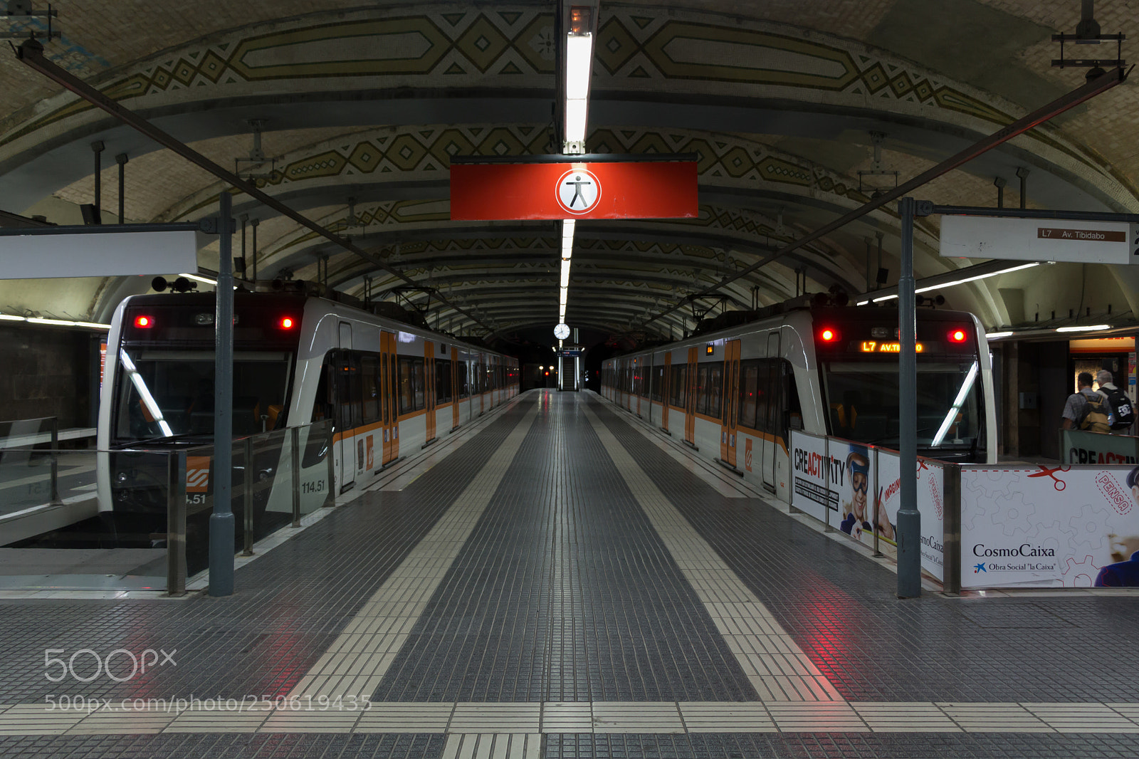 Canon EOS 700D (EOS Rebel T5i / EOS Kiss X7i) sample photo. Barcelona photography