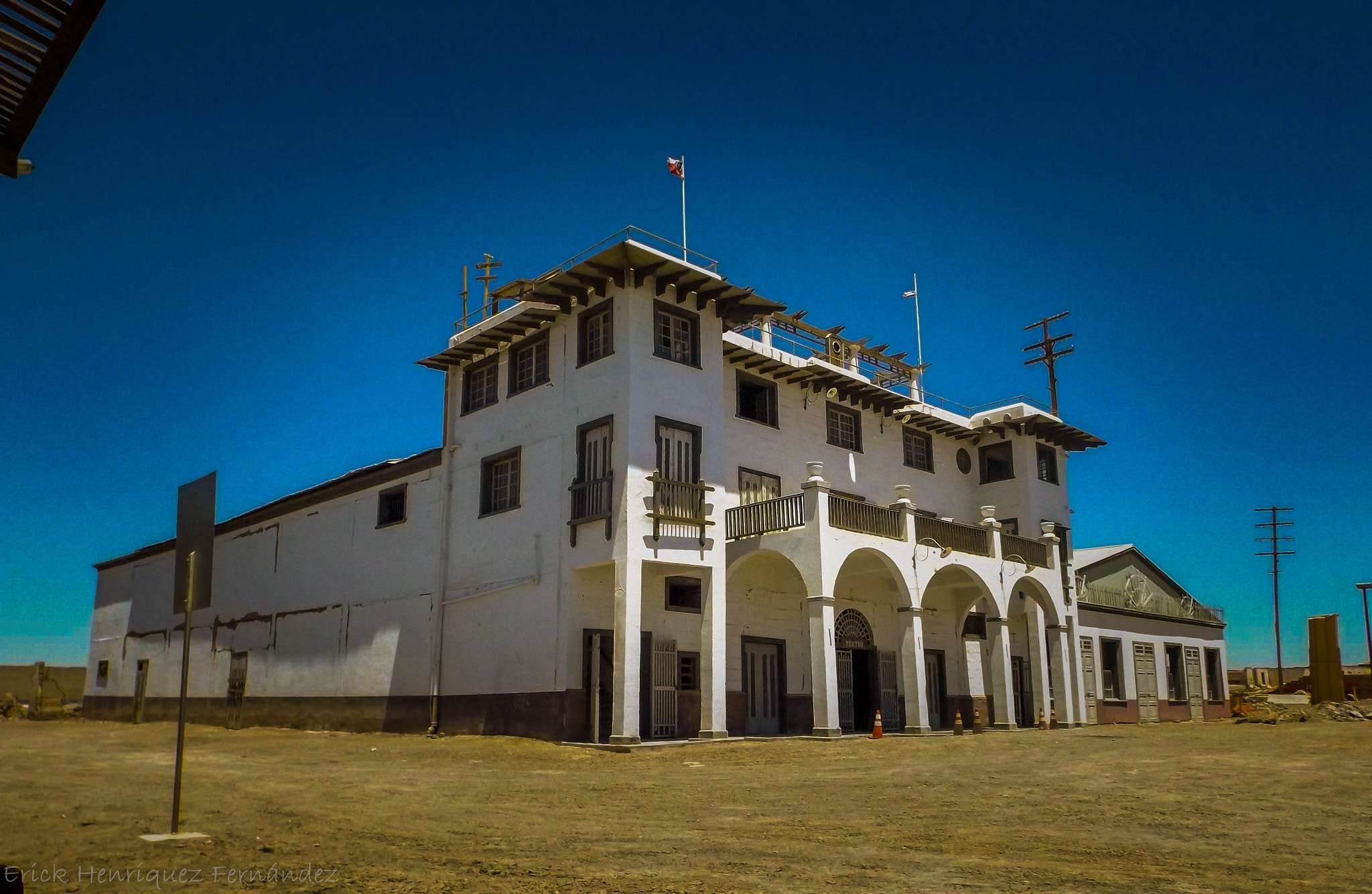 Fujifilm FinePix S4600 sample photo. Teatro de salitrera photography