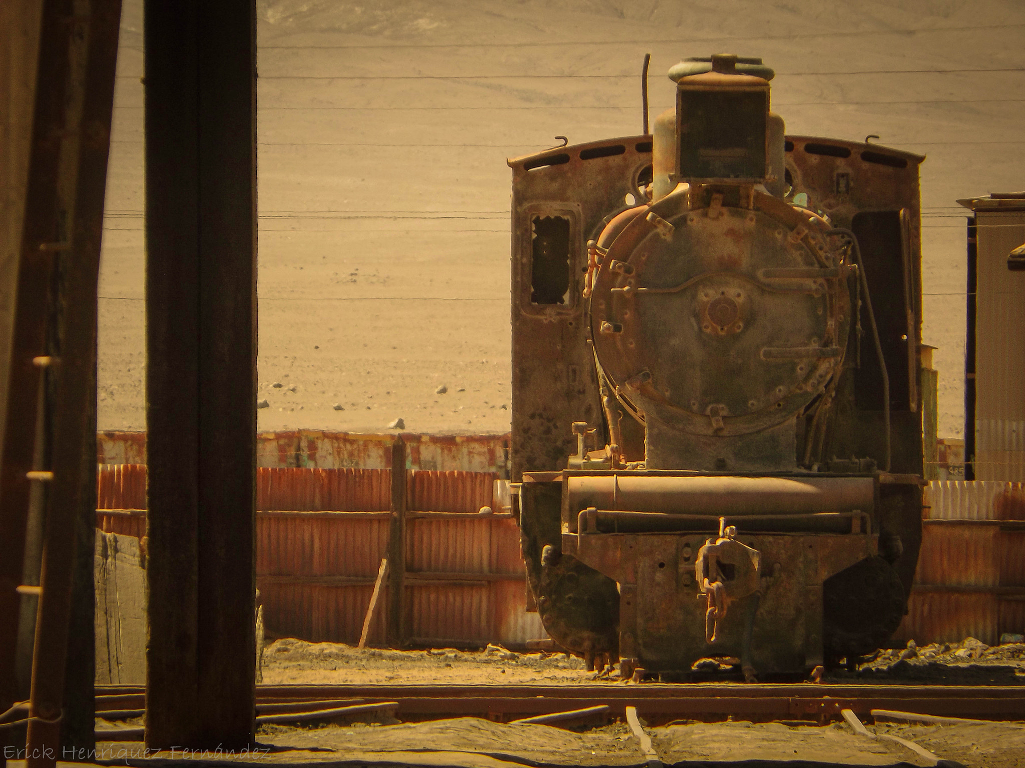 Fujifilm FinePix S4600 sample photo. Trenes photography