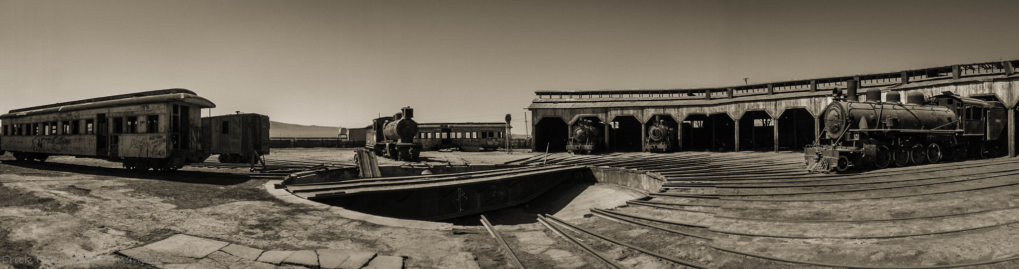 Fujifilm FinePix S4600 sample photo. Trenes 2 photography