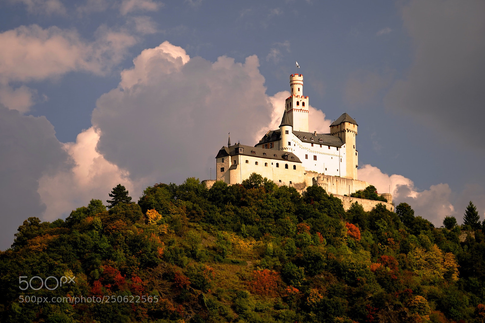 Sony a9 sample photo. Autumn castle photography