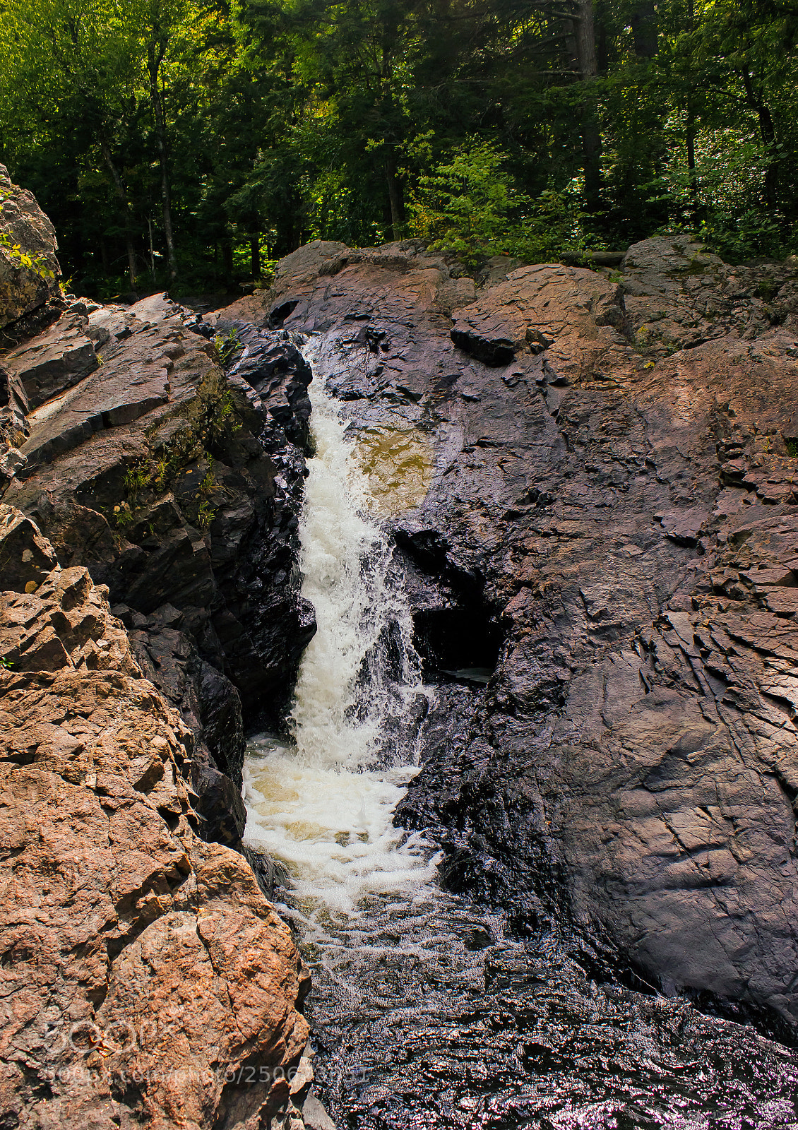 Canon EOS 600D (Rebel EOS T3i / EOS Kiss X5) sample photo. Waterfall in the adirondack photography