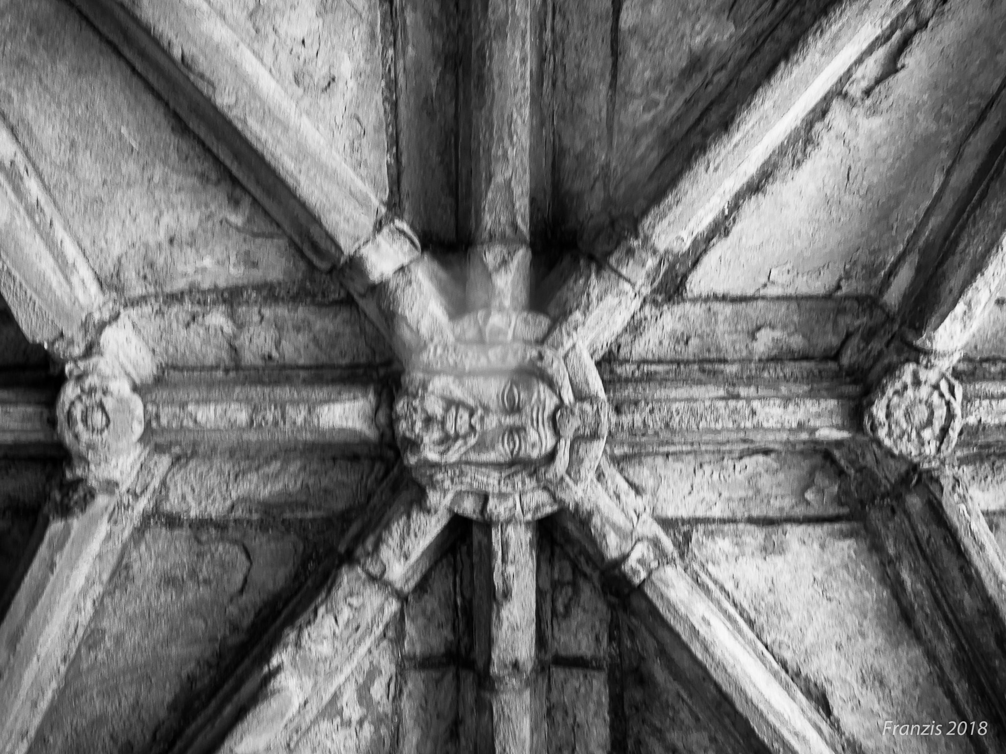 Panasonic Lumix DMC-LX5 sample photo. Melrose abbey photography