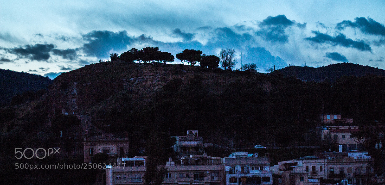 Canon EOS 700D (EOS Rebel T5i / EOS Kiss X7i) sample photo. Bosque al fondo photography