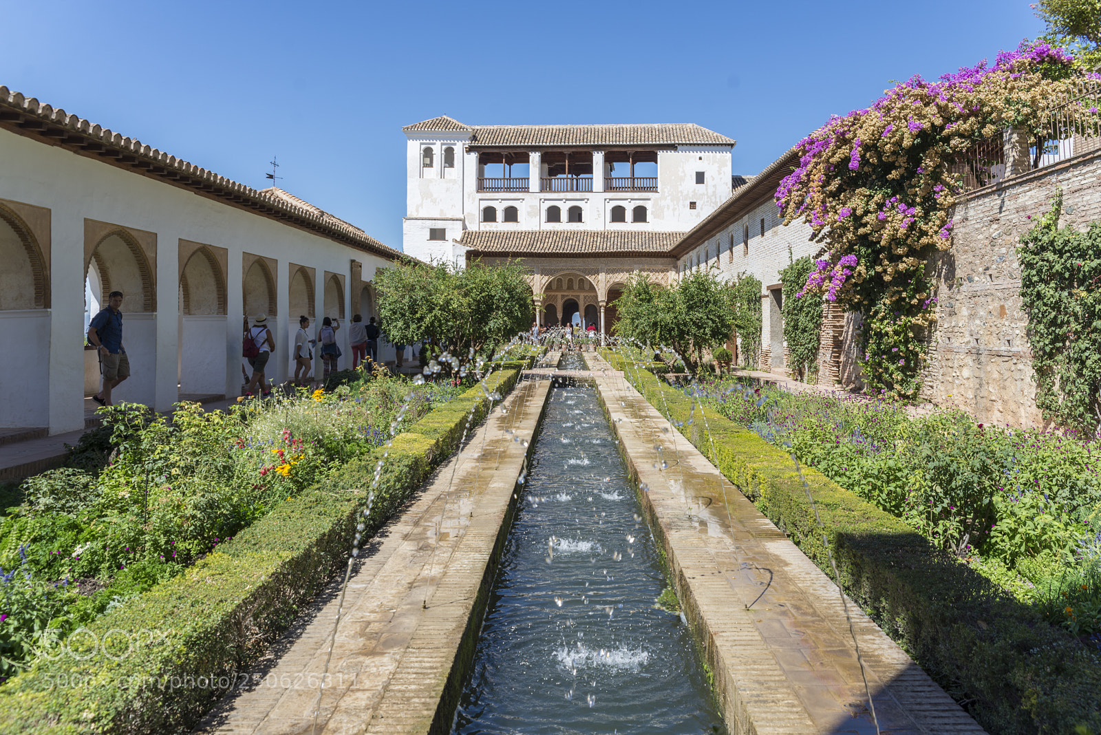 Nikon D600 sample photo. Palacio de generalife, granada photography