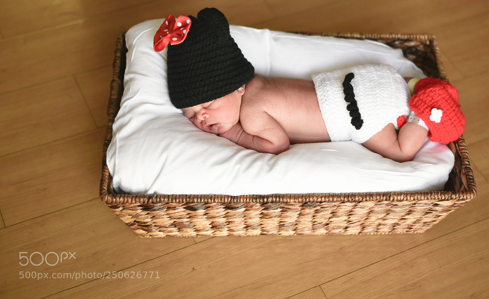 Nikon D750 sample photo. Baby ellie jae photography