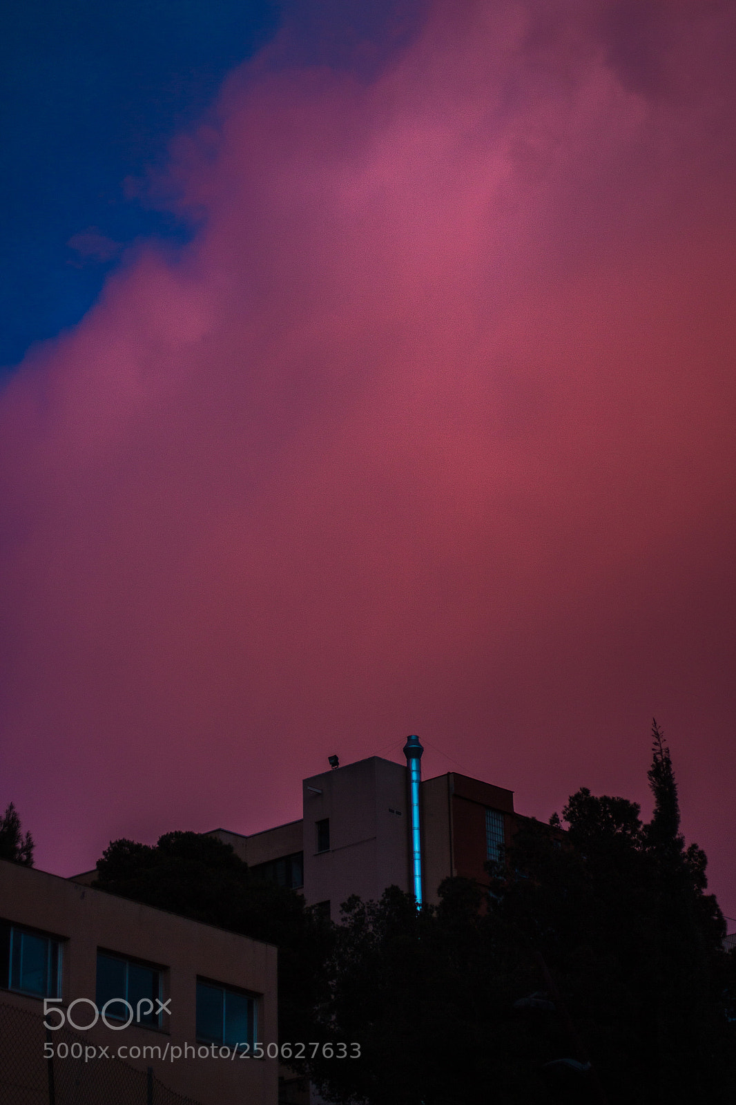Canon EOS 700D (EOS Rebel T5i / EOS Kiss X7i) sample photo. Blood sky photography
