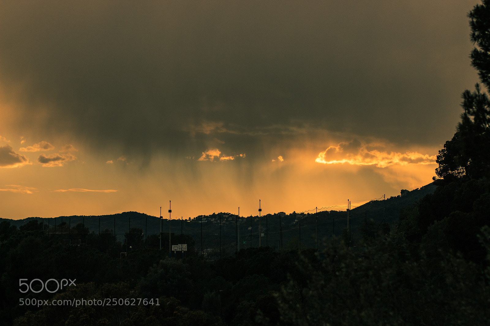 Canon EOS 700D (EOS Rebel T5i / EOS Kiss X7i) sample photo. Visible rain photography