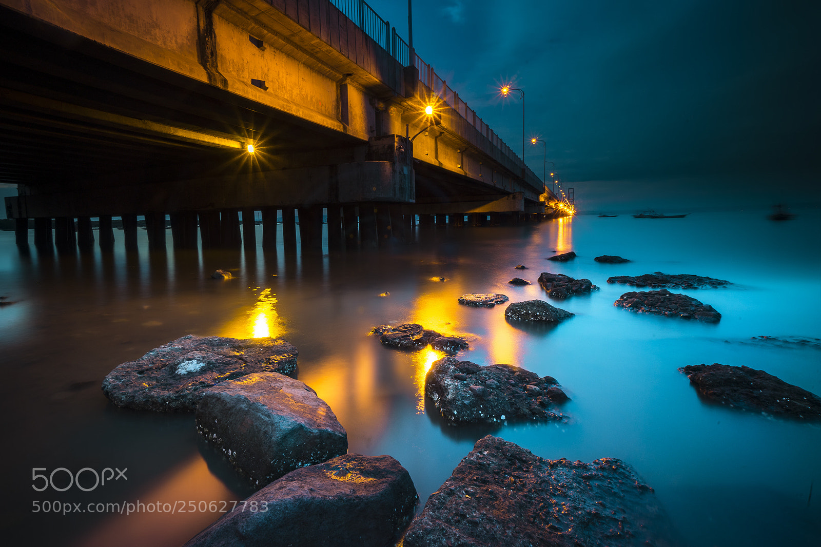 Sony a7 sample photo. Under the bridge photography