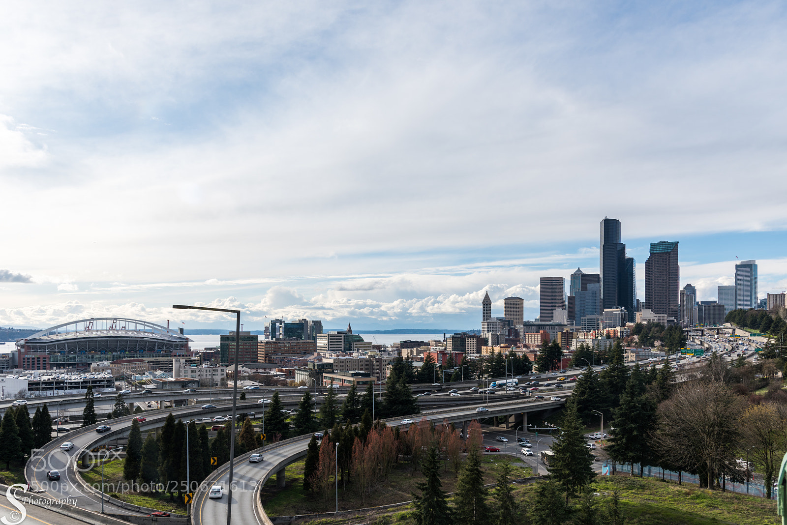 Nikon D810 sample photo. I-5 entering seattle photography