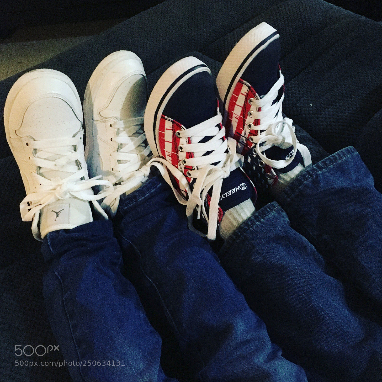 Apple iPhone SE sample photo. Family photography