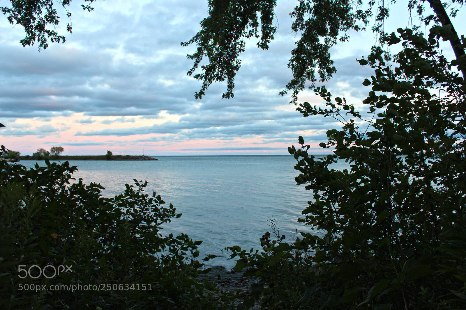 Canon EOS 1200D (EOS Rebel T5 / EOS Kiss X70 / EOS Hi) sample photo. Lakeshore dusk photography
