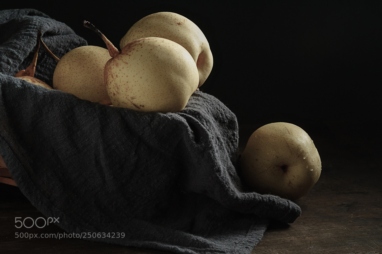 Nikon D700 sample photo. Crystal pear photography