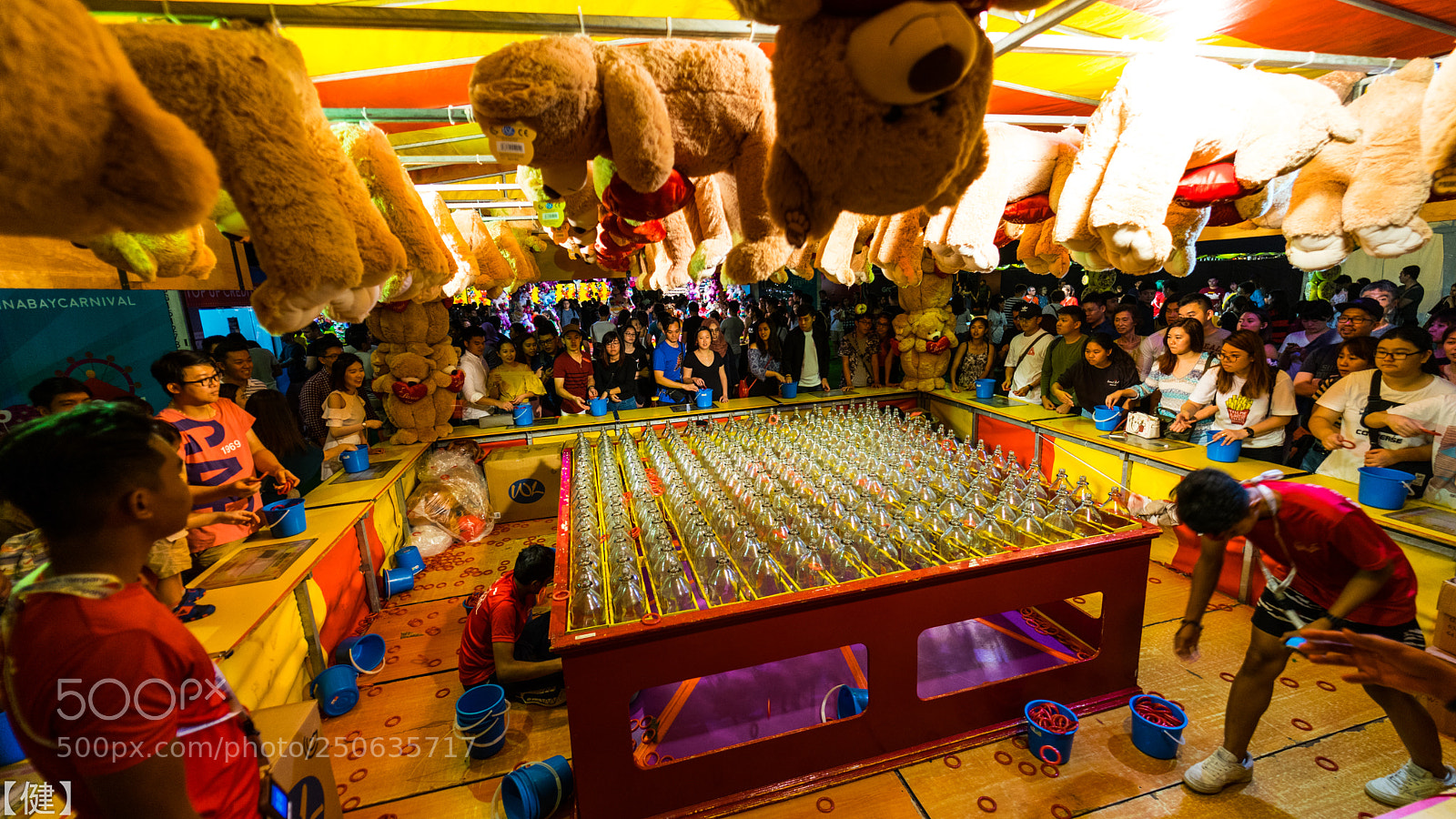 Sony a7 II sample photo. Game store at ilight 2018 photography