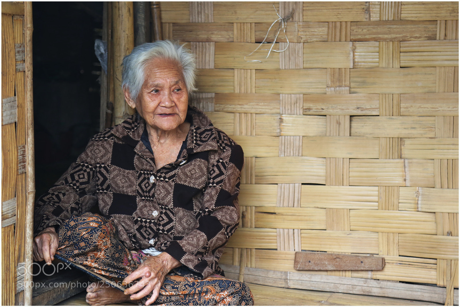 Canon EOS 6D + Canon EF 24-105mm F4L IS USM sample photo. Ban pak sith village photography