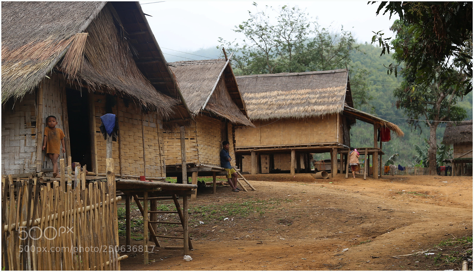 Canon EOS 6D + Canon EF 24-105mm F4L IS USM sample photo. Ban pak sith village photography