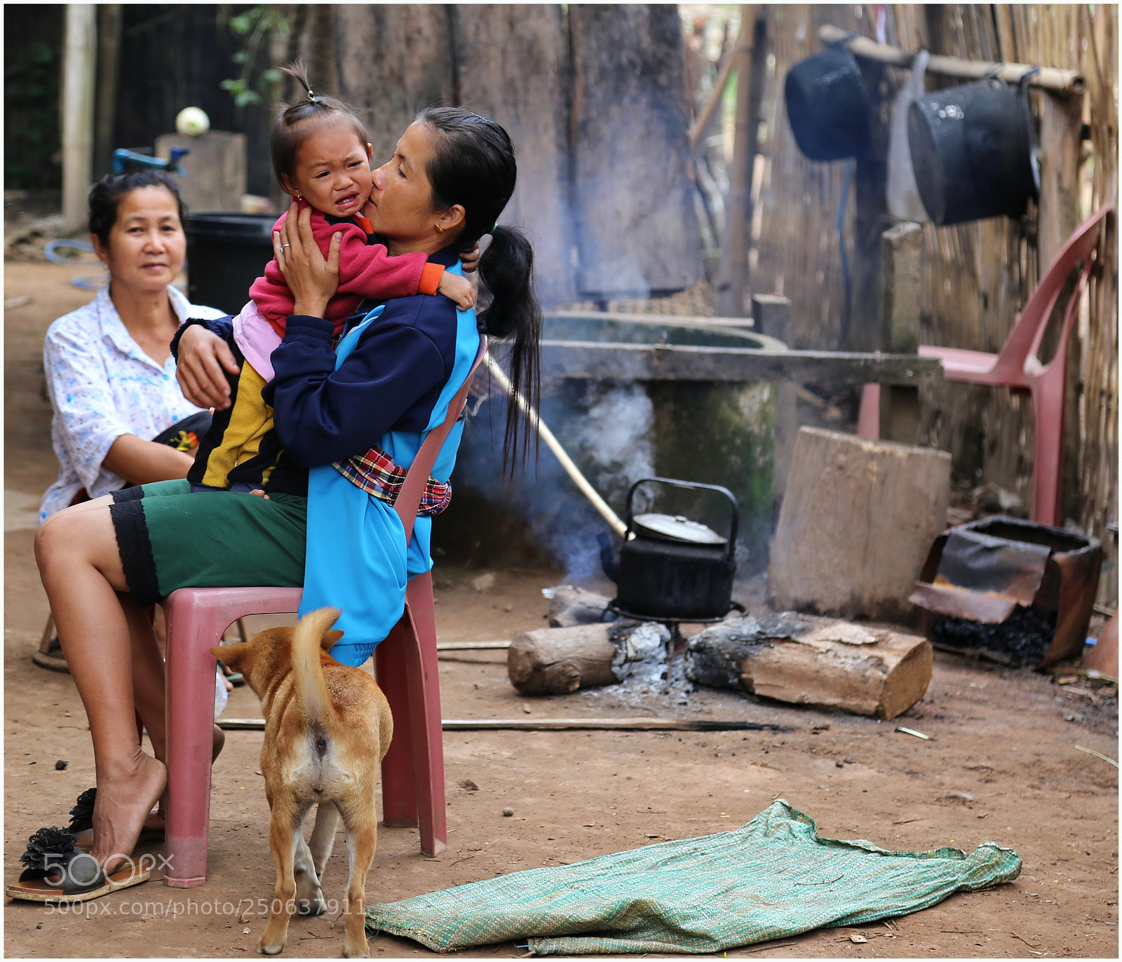 Canon EOS 6D + Canon EF 24-105mm F4L IS USM sample photo. Crying baby ban pak photography