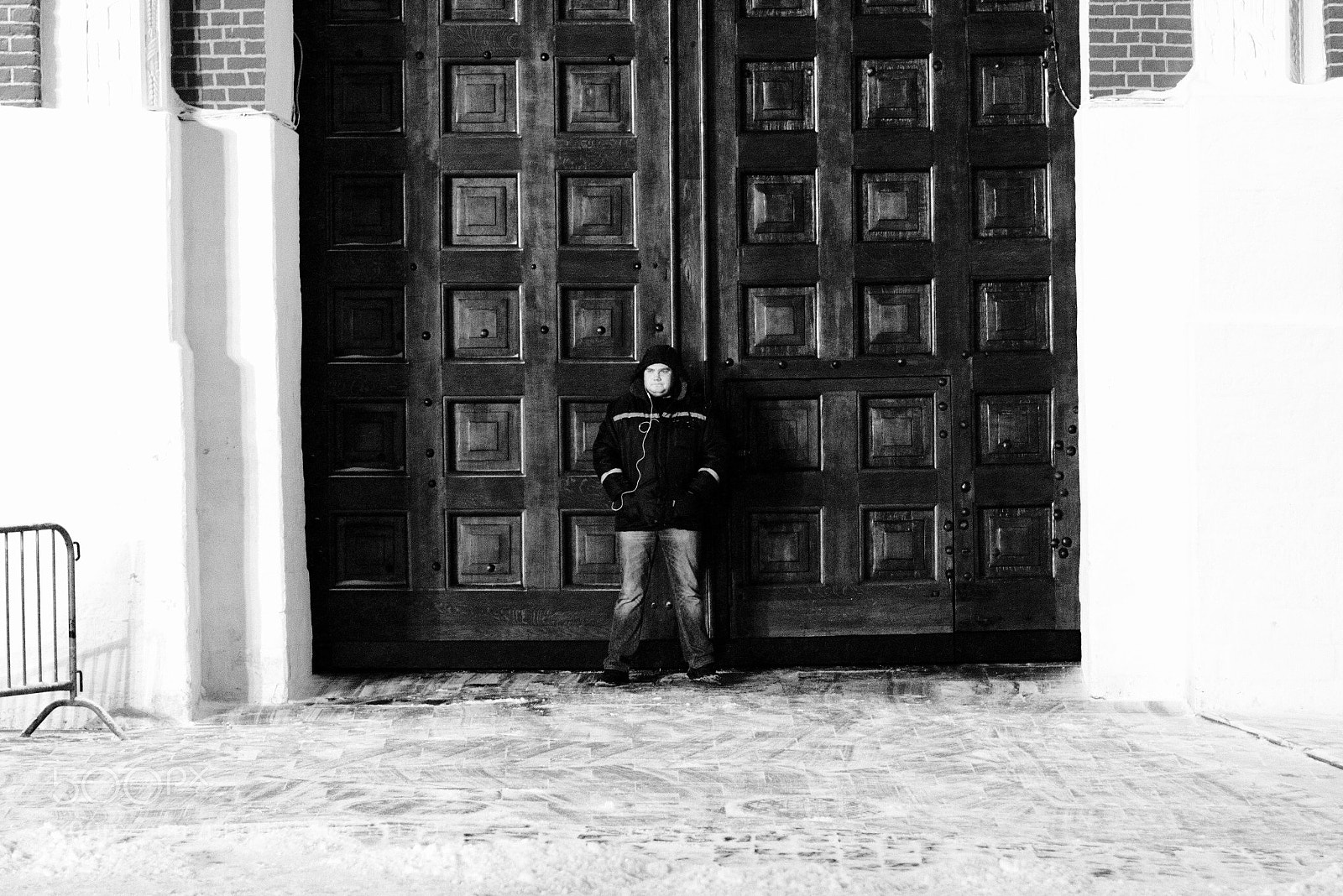 Canon EOS 100D (EOS Rebel SL1 / EOS Kiss X7) sample photo. Kremlin guard photography