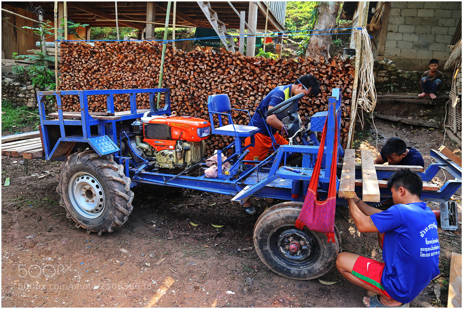 Canon EOS 6D + Canon EF 24-105mm F4L IS USM sample photo. Home made truck ban photography