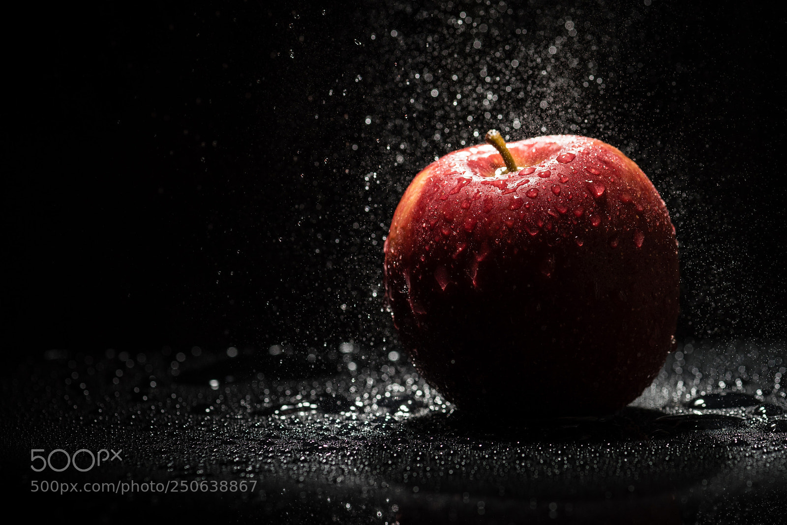 Nikon D810 sample photo. Apple droplets photography