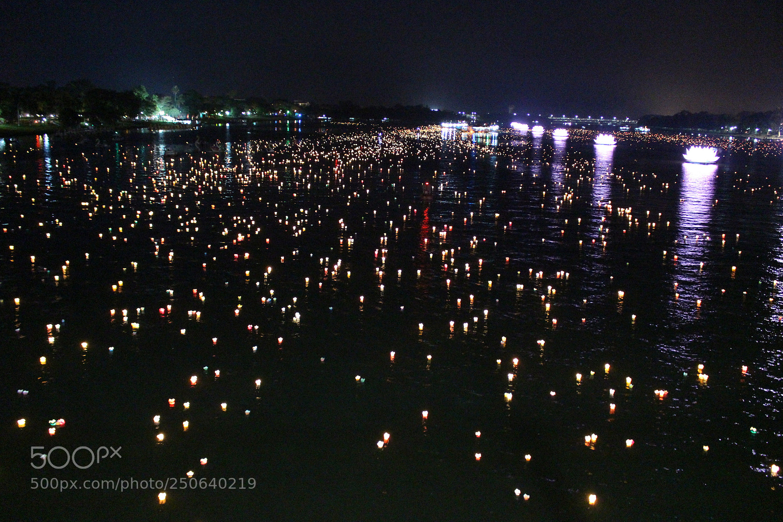 Canon EOS 700D (EOS Rebel T5i / EOS Kiss X7i) sample photo. Perfume river, hue, vietnam photography